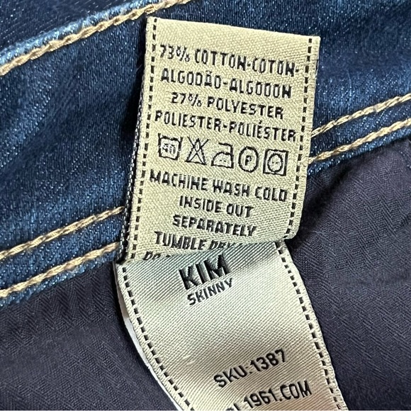 DL1961 Size 29 Women’s Dark Wash Kim Skinny 360 Stretch Jeans. - Picture 8 of 8